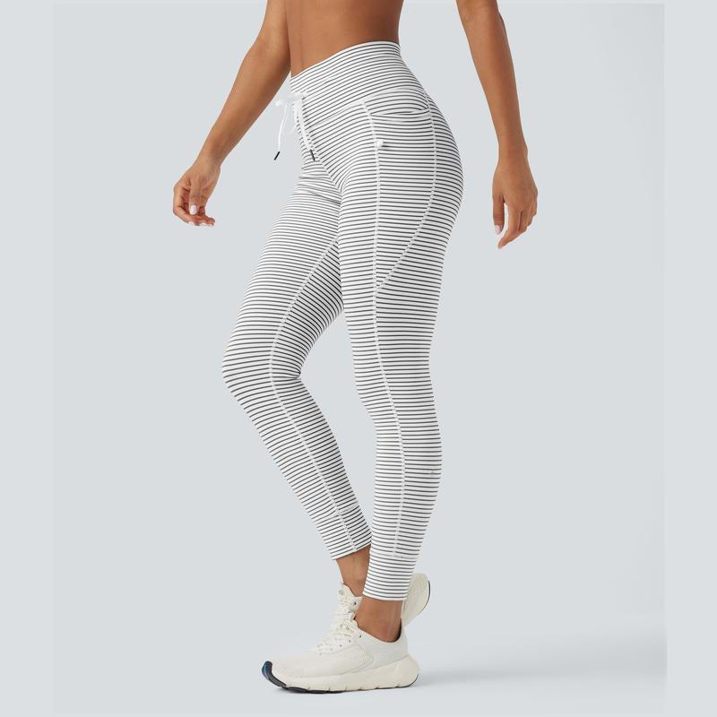 Halara 2-Piece Low Support U Neck Cut Out Stripe Yoga Sports Bra & Yoga Pants with Pockets Set